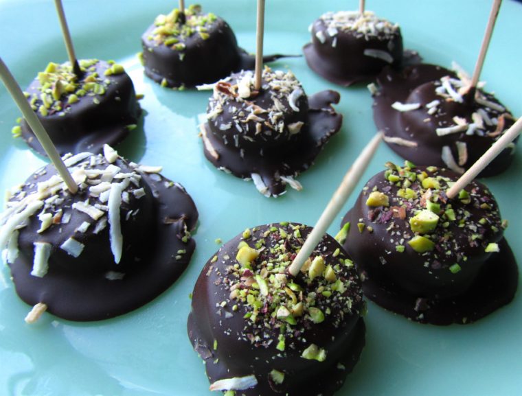 Chocolate/Carob Frozen Bananas with Pistachios/Coconut (paleo, AIP, vegan)