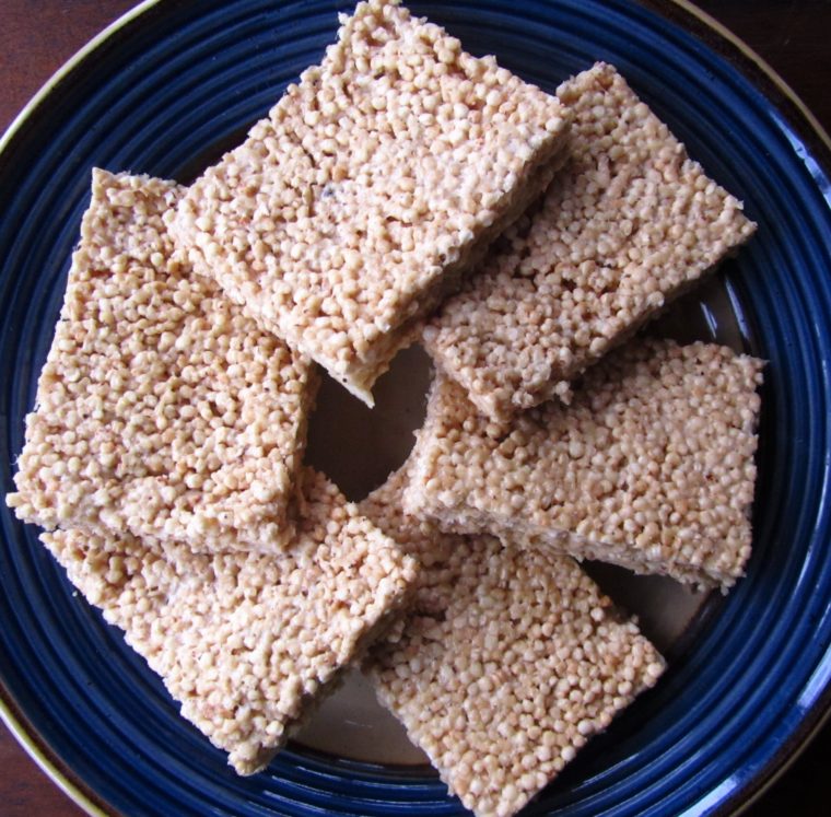 Puffed Quinoa Krispie Treats from Flash Fiction Kitchen