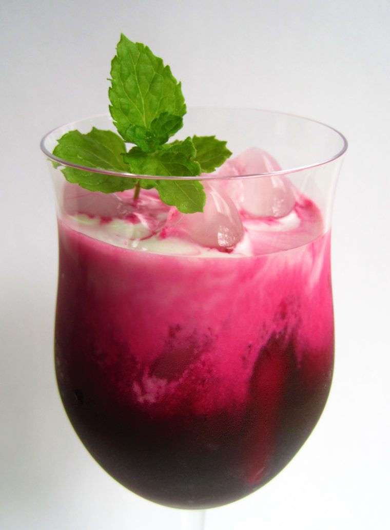 Iced Beetroot Latte from Flash Fiction Kitchen (paleo, AIP, vegan)