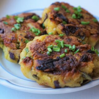 Fish cakes (paleo, AIP, gluten-free, egg-free)